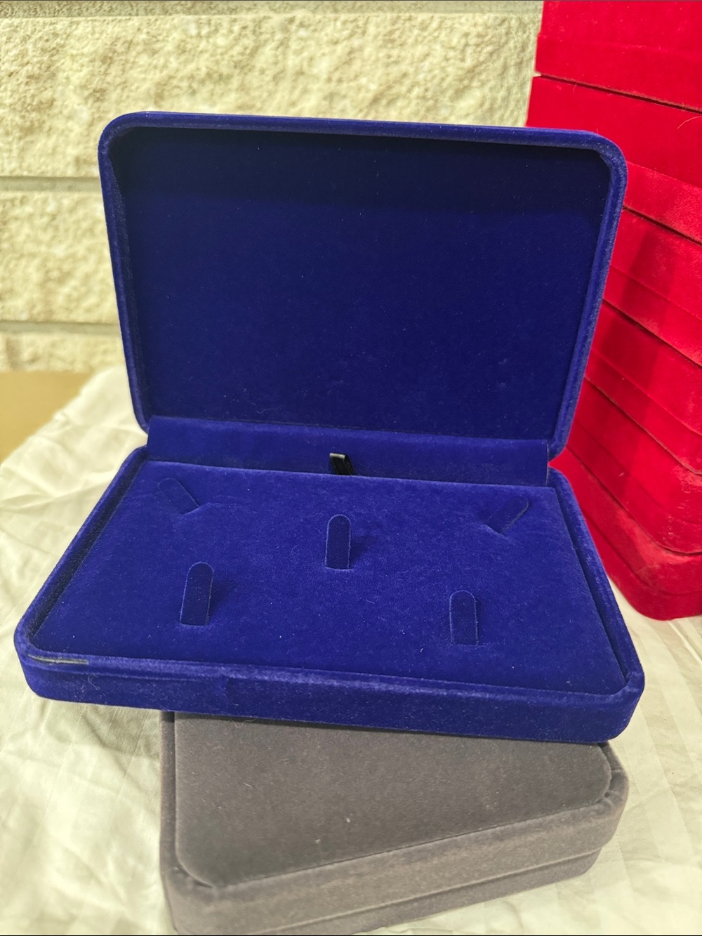 Velvet Jewelry Boxes (various sizes) - Picture 5 of 12